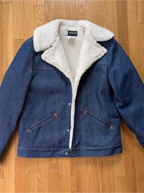 Wrangler Dark Blue Denim Jacket with Cream Sherpa Collar
